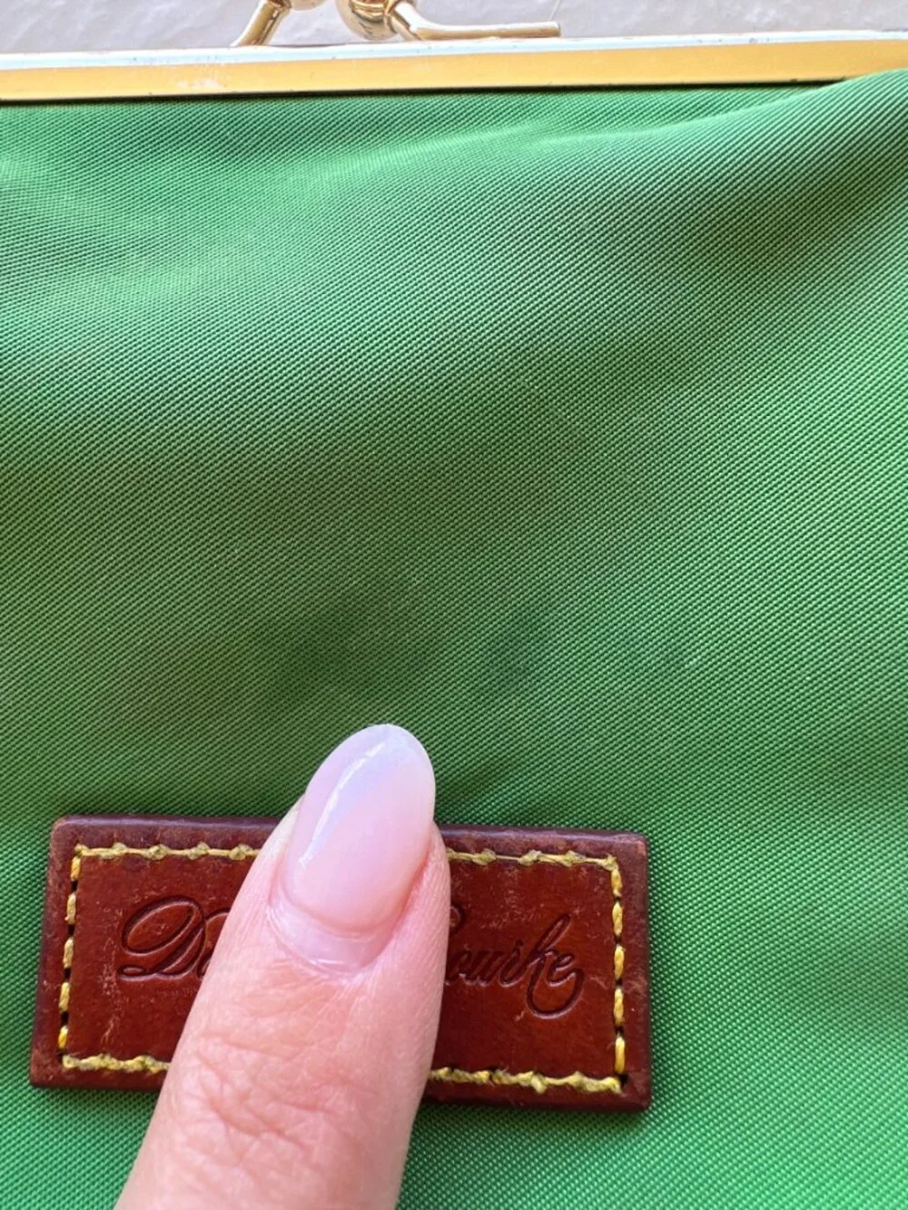 VTG Dooney & Bourke Green Nylon Kiss Lock Coin Purse Cosmetic Pouch